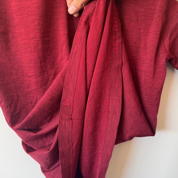 Lululemon Metal Vent Tech Short Sleeve in Caliente / Deep Rouge Size Medium - Picture 5 of 5